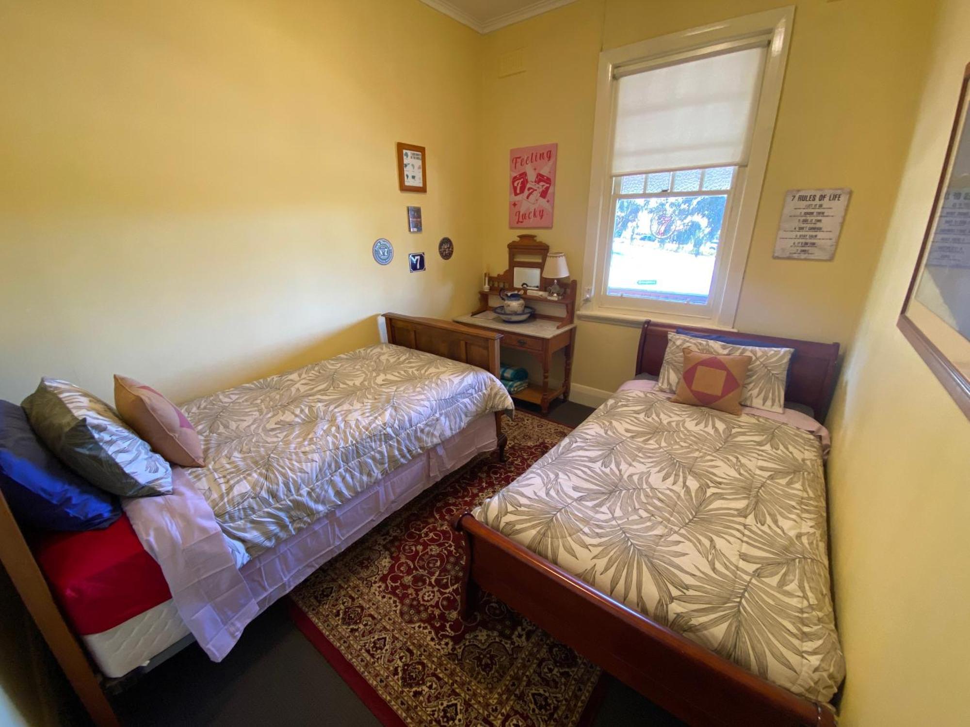 Commercial Hotel 4*